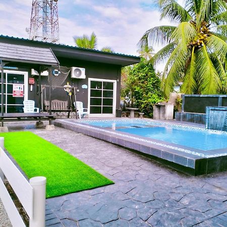 Penarik Baru Homestay Kampung Penarik ภายนอก รูปภาพ